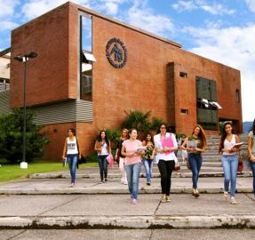 Universidad del Norte Santo Tomás de Aquino UNSTA